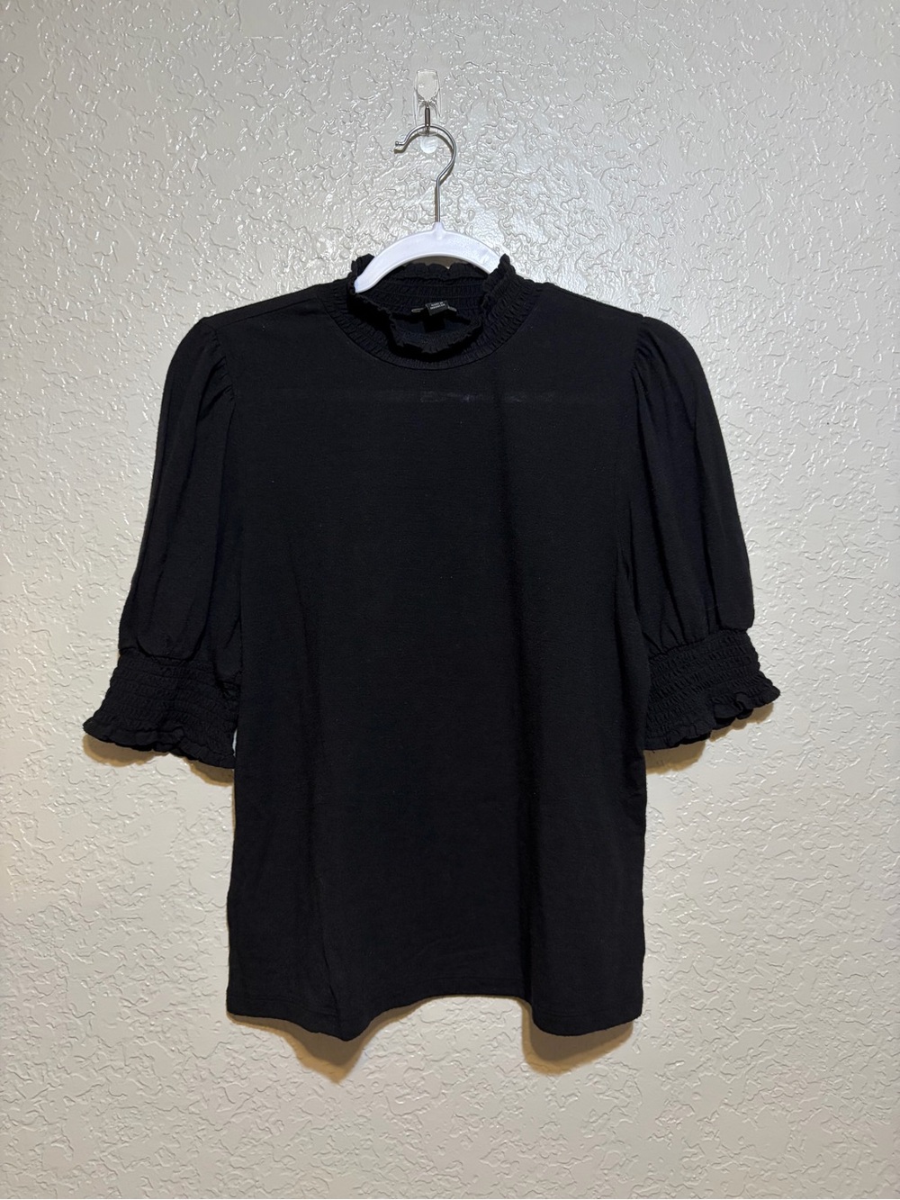 Ann Taylor Factory Ruffle Mock Neck Puff Sleeve Top Size Medium